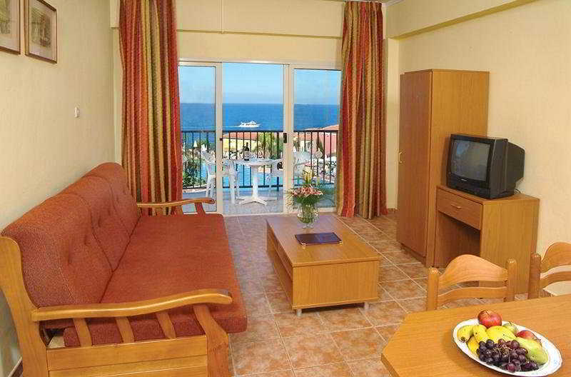 Sentido Pafian Sun Village Kissonerga Zimmer foto